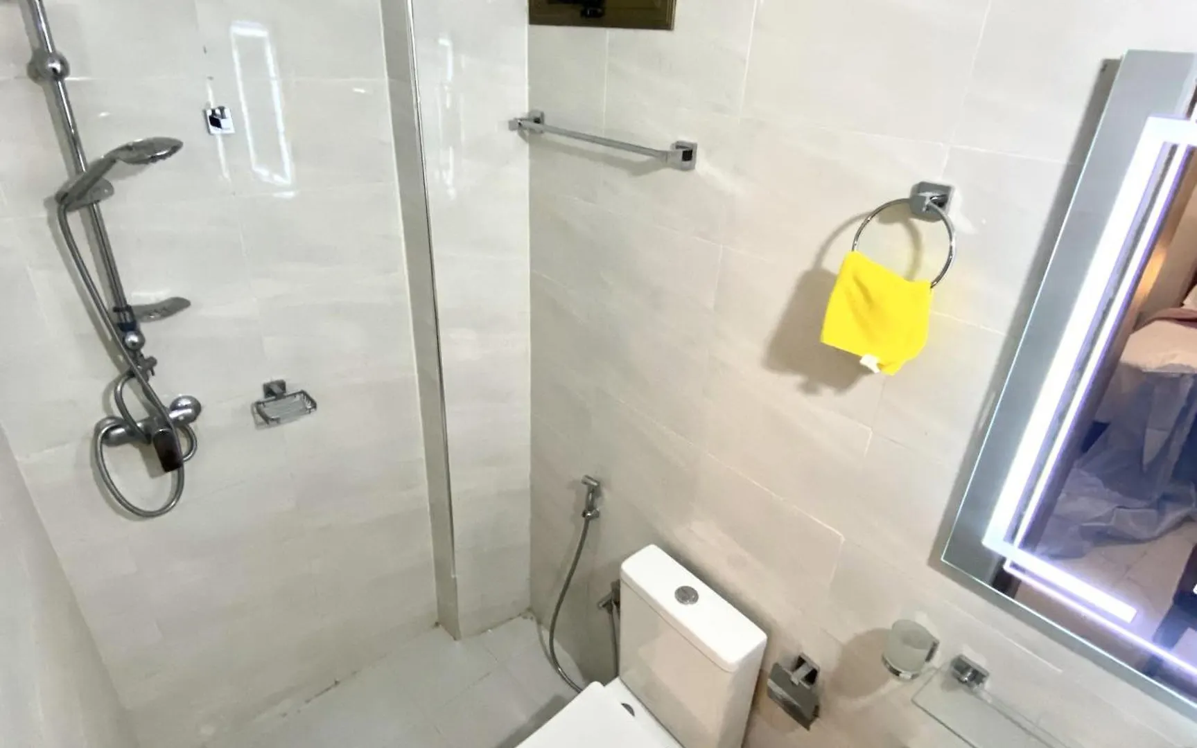 Appartement Chic D'Une Chambre Avec Balcon A Medina, Dakar